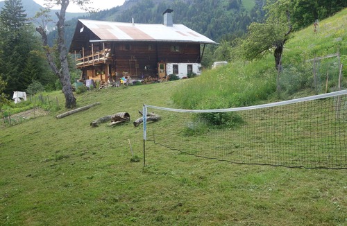 Saint-Nicolas-la-Chapelle Ski Chalet | An authentic Alpine Chalet at 1200 m