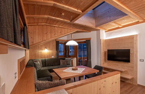 Ortisei Apartment | Apartament Montaniola* South and East balcony with wonderful mountain view