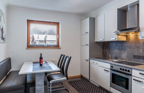 Ried im Oberinntal Apartment | Apartment 'Apart Bergtraum Ried - Type 2' with Mountain View, Garden Access & Wi-Fi