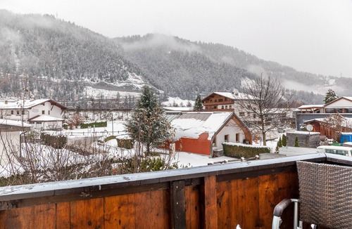 Ried im Oberinntal Apartment | Apartment 'Apart Bergtraum Ried - Type 2' with Mountain View, Garden Access & Wi-Fi