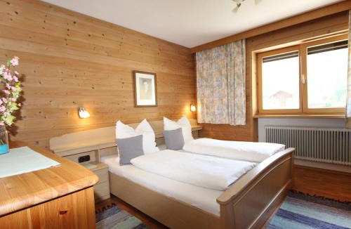 Sankt Anton am Arlberg Apartment | Apartment Arlberg by Interhome
