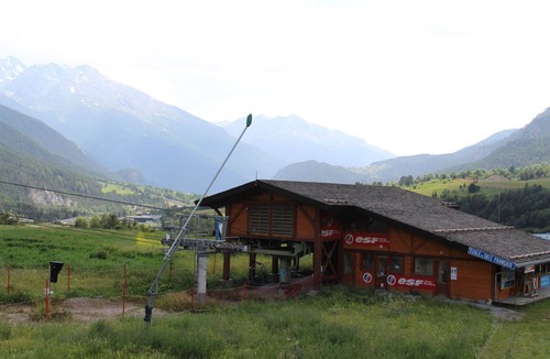 Termignon Apartment | Apartment for 6 people at the base of slopes with free Wifi
