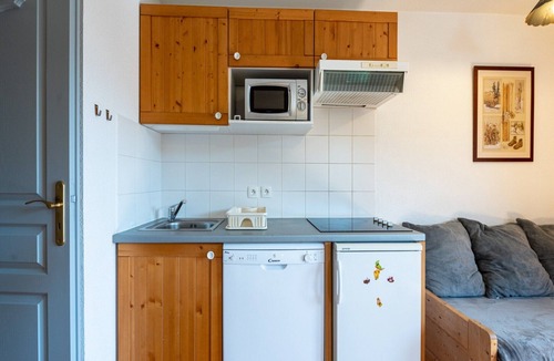 Saint-Sorlin-d'Arves Apartment | Apartment in Saint-Sorlin near Ski Resort