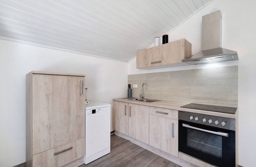 Rabla Apartment | Apartment "Haus Tanja 4" with Mountain View, Shared Garden & Wi-Fi