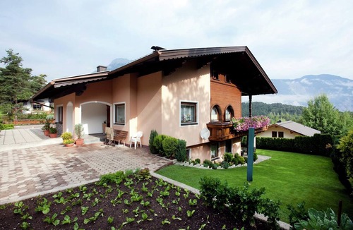 Sautens Apartment | Apartment in Ötztal near Ski Slopes