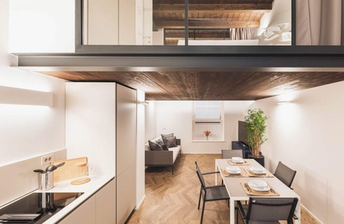 Como City Centre Apartment | Apartment in Como with 2 bedrooms sleeps 4