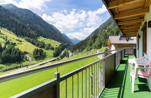 Kappl Apartment | Apartment in Kappl near Ski Slopes