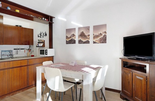 Palu Apartment | Apartment 'Casadegli Orsi' with Mountain View, Balcony and Wi-Fi