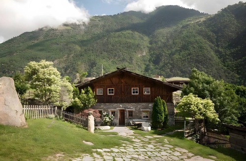Castelbello-Ciardes Apartment | Apartment 'Kailash - Juval Oberortlhof' with Mountain View and Wi-Fi