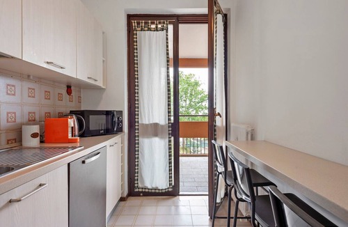 Laveno Apartment | Apartment 'L'Oca Del Lago Lakeview' with Lake View, Private Terrace and Wi-Fi