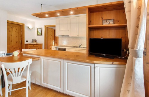 Valfurva Apartment | Apartment 'Le Cigamole' with Mountain View, Balcony and Wi-Fi