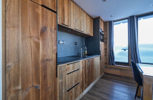 Aime Apartment | Apartment “Lesetoilesdelaplagne - Le Diamant” with Mountain View and Private Terrace