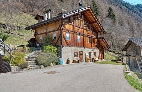 Rabbi Apartment | Apartment 'Monolocale Mas Di Zonadi' with Mountain View and Wi-Fi