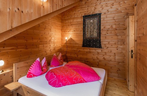 Fendels Apartment | Apartment near the ski area in Fendels