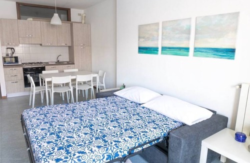 Bellano Apartment | Apartment on the beach facing Lake Como. Air conditioning, wifi, internal parking and beach access are free!The house is located right in front of the lake, from where you can enjoy the beautiful view of the lake. Bellano center and Bellano Tartavalle Te