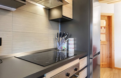 Romeno Apartment | Apartment 'Piano Terra 2' with Mountain View, Private Terrace and Wi-Fi