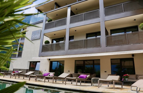 Rabla Apartment | Apartment 'Residence Sonja Abies' with Shared Pool, Wi-Fi and Air Conditioning