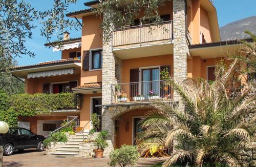 Val di Sogno Apartment | Apartment Rizzardi-2 by Interhome