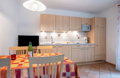 Vollan Apartment | Apartment 'Stettnerhof Ifinger' with Mountain View, Terrace & Wi-Fi