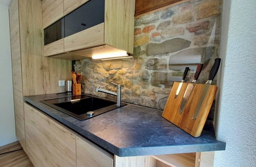 Villarepos Apartment | Apartment with big garden, two firepits and 5 minutes from the lake