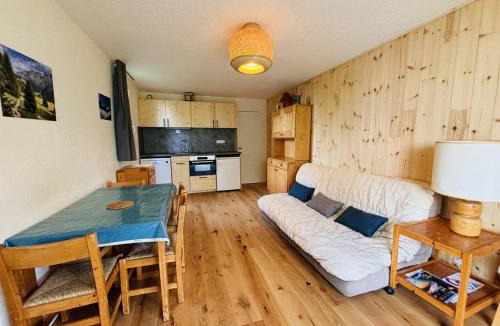 Plan Peisey Apartment | Appartement 3 pièces pour 6 personnes à Plan Peisey, accès direct pistes - FR-1-757-121