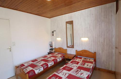 Le Lavachet Apartment | Appartement confort, accès ski, balcon ensoleillé - FR-1-502-532