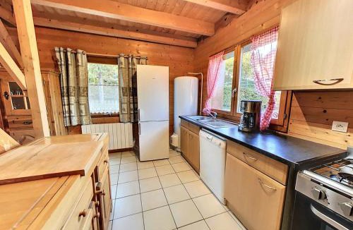 Le Corbier Apartment | Appartement confortable 3 étoiles, grande terrasse et parking privé - FR-1-267-250