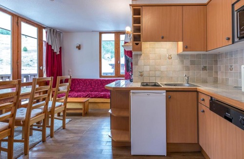 Val-d'Isere Apartment | Appartement cosy avec wifi et parking - Pied des pistes, proche village enfants - FR-1-694-140