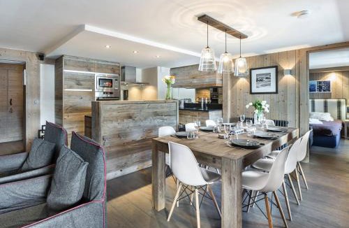 Val-d'Isere Apartment | Appartement de standing avec balcon en plein centre, près des pistes - 4 chambres, 8 personnes - FR-1-567-49