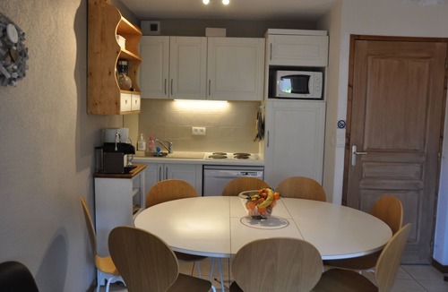 Plan Peisey Apartment | Appartment Peisey Les Arcs 6-8 pers comfort cosy pool sauna 50 meter from piste