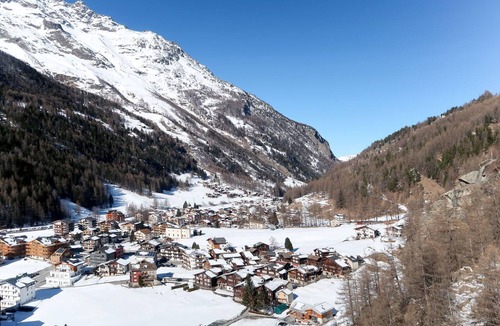 Saas Grund Apartment | Atlas Appartement/Fewo Atlas 3 by Interhome