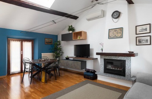 Como City Centre Apartment | Barbagialla by "The House Of Travelers"