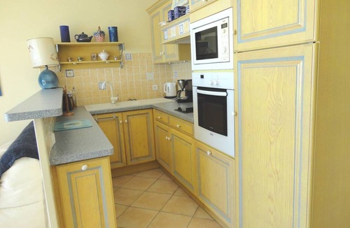 Le Grau-Du-Roi Apartment | Beautiful 3 room apartment 1st line SEA VIEW CITY CENTER air conditioning parking
