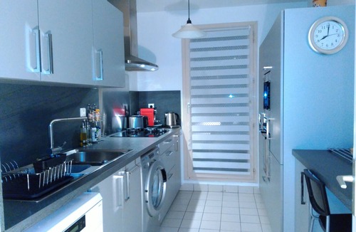 Part Dieu - Bir Hakeim Apartment | Beautiful and Spacious Apartment of 84 m² with Parking near the Metro