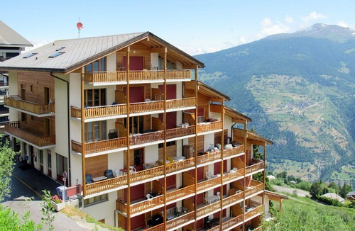 Granges Apartment | Beautiful apartment for 8 guests with WIFI, TV, balcony, pets allowed and panoramic view
