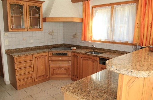Saas Grund Apartment | Beautiful apartment for 7 people with WIFI, TV and balcony