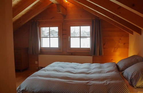 Lenk Apartment | Beautiful apartment for 4 people with WIFI, TV and balcony