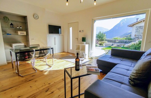 San Pietro Apartment | Beautiful apartment for 4 people with WIFI, A/C, TV and patio