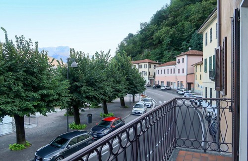 Dongo Apartment | Beautiful apartment for 6 people with WIFI, TV, balcony and pets allowed
