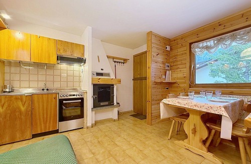 Fontanazzo Apartment | Beautiful apartment for 4 people with TV, terrace and pets allowed