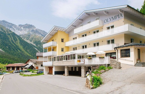 Solda Apartment | Beautiful apartment for 6 guests with WIFI, TV, terrace, pets allowed and panoramic view