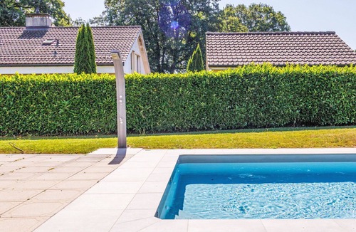 Genthod Villa | Beautiful private villa for 8 guests with private pool, WIFI, TV, terrace and pets allowed