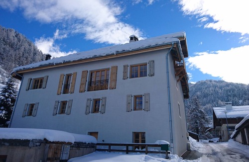 La Roche Ski Chalet | Beautiful, spacious chalet, with garden and bike room