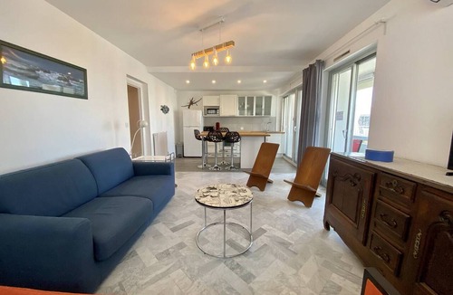 La Grande-Motte Apartment | ? Bel Appartement T2 Climatisé – Vue Mer – Centre-ville – 4 Pers – Le Grau-du-Roi