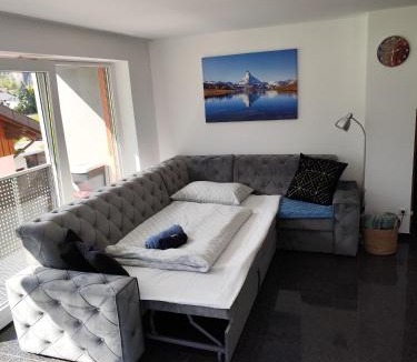 Buers Apartment | Bella Vista - 85 m2 Ferienwohnung mit überdachtem Parkplatz und Außenstellplatz - Bergblick