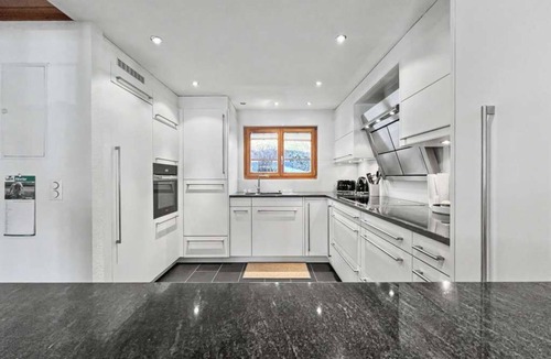 Chateau-d'Oex Villa | Bliss 6BR Duplex Penthouse