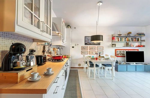Sasso Moro Apartment | Blu Oltrelago: Leggiuno Lake Maggiore Apt w/Shared Pool & Garden, Leggiuno, Italy