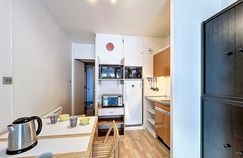 Le Corbier Apartment | Bright studio in the center with balcony