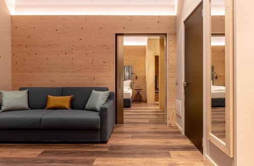 Trento Old Town Bed & Breakfast | CALEPINA ALPINE SUITE