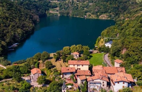 Darfo Boario Terme Apartment | Casa vacanze "INCANTO DEL LAGO"